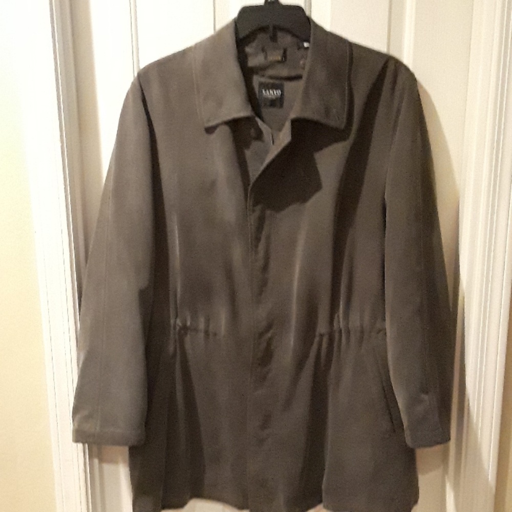 Men's Sanyo NewYork jacket with button in line. L